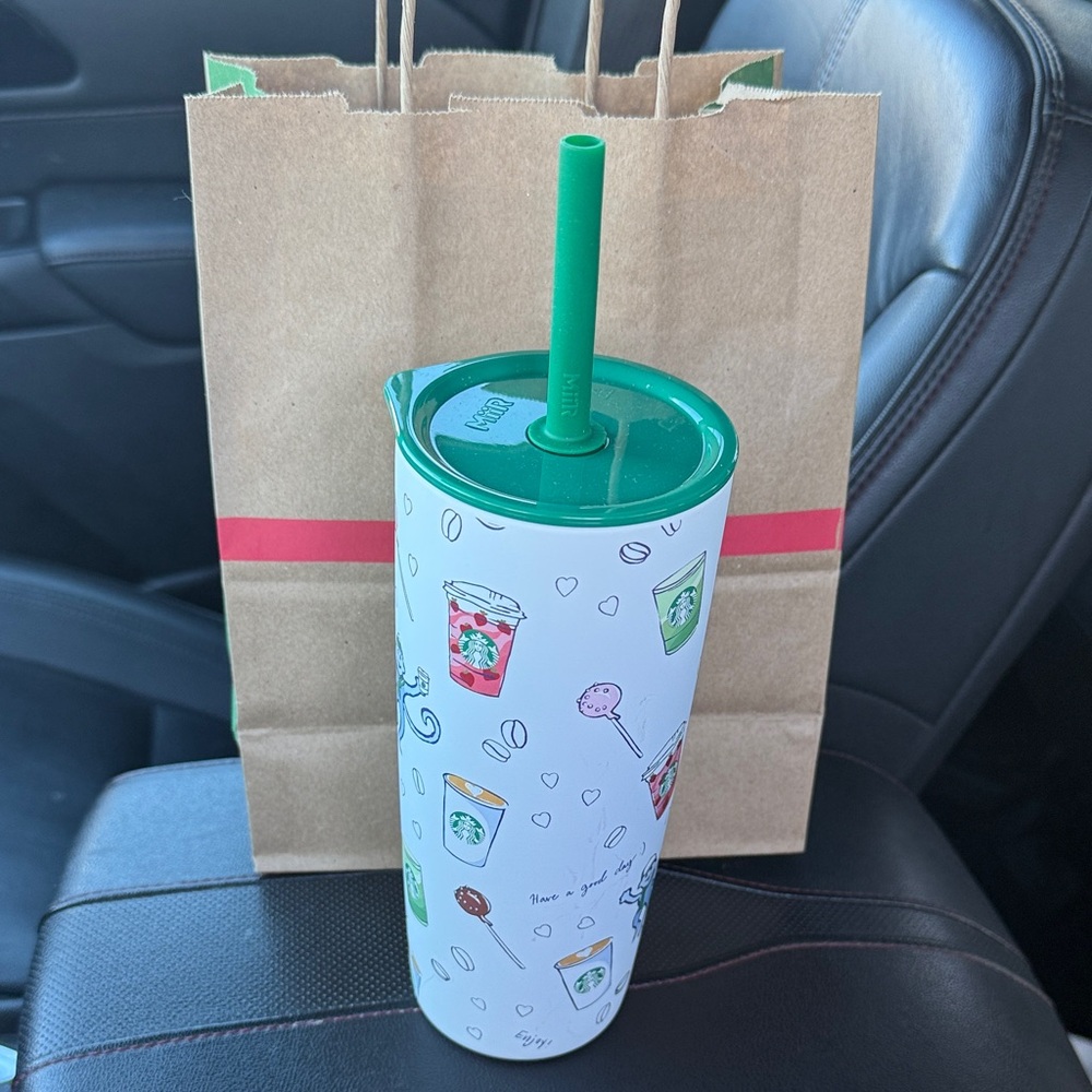 Roller Rabbit Green and White Tumbler